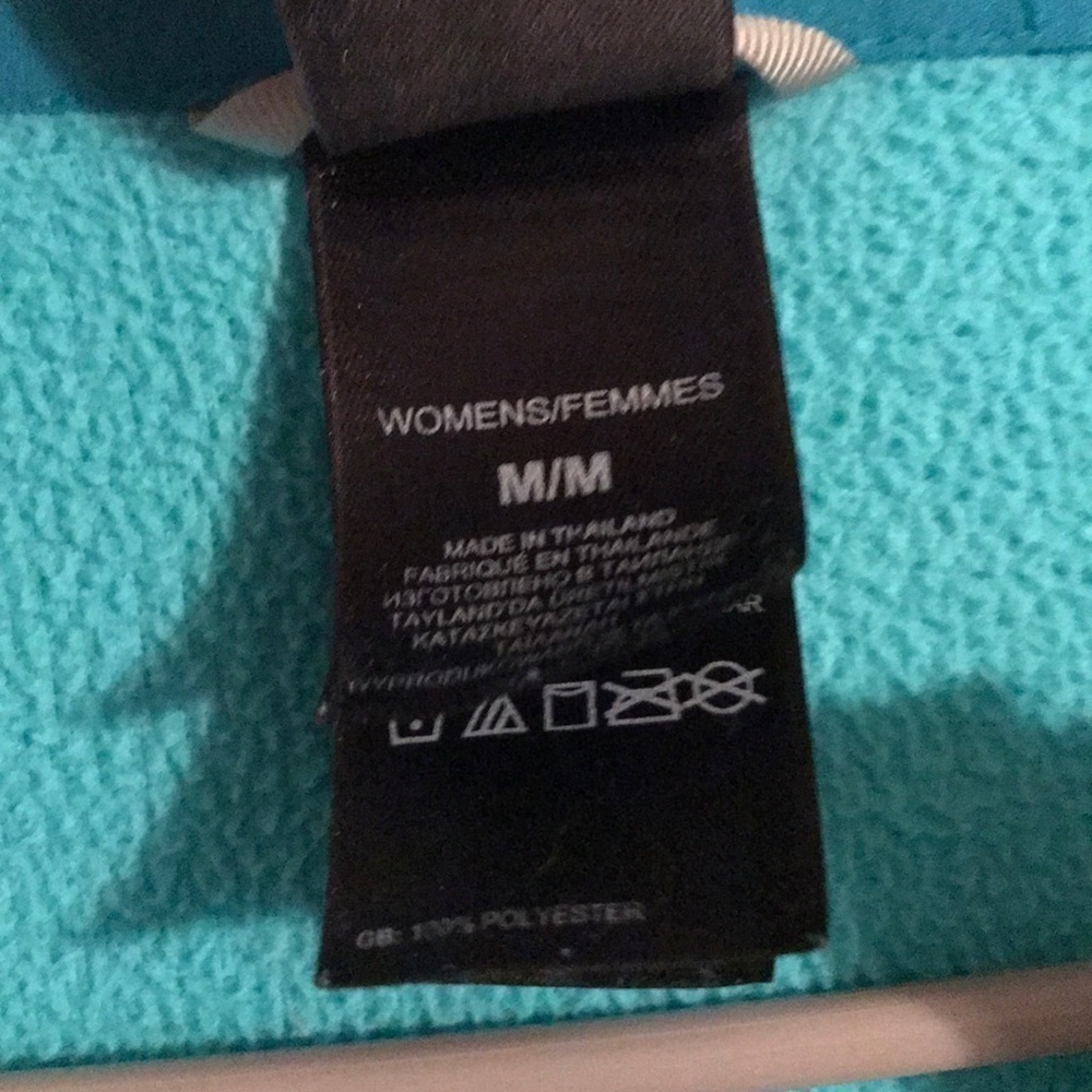 The North Face Hooded Zip Up Fleece - Picture 4 of 5